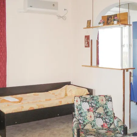 דירה One-bedroom In